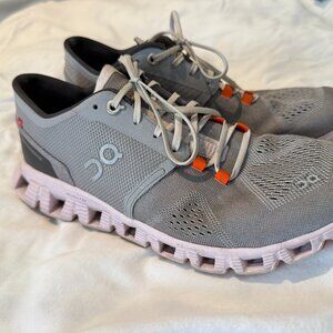 Womens Sz8 On Cloud X Running Walking Athletic Sneakers Shoes Gray